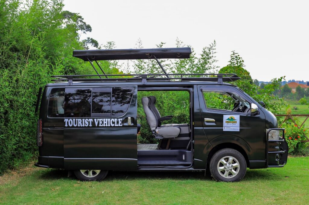 Uganda car rental from France
